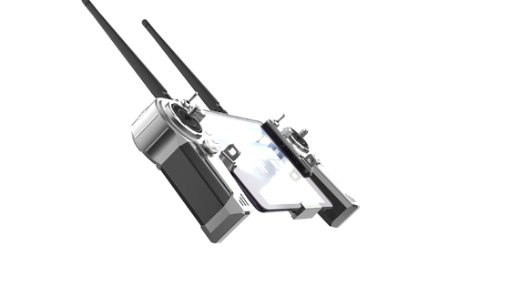 टैबलेट डिवाइस के साथ आईपी 53 यूएवी ड्रोन कंट्रोलर 1060g 806-826MHz